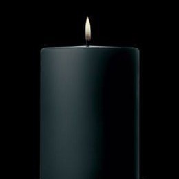 ЧЁРНАЯ СВЕЧА Любопытно, какой смысл несут черные свечи? Они гораздо менее зловещи, чем вы думаете! Черные свечи иногда показываются в фильмах и сериалах о ведьмах и тем самым делают чёрным свечам дурную репутацию.