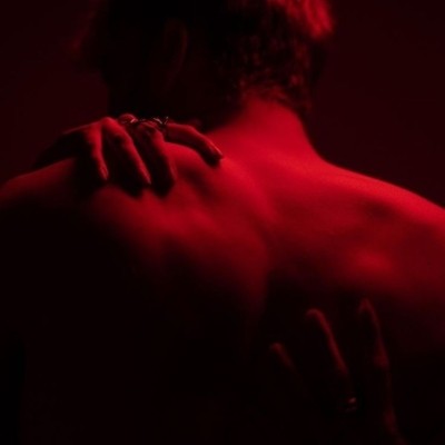 СЕКС — ДАР БОГА Секс — это не ваше творение, это — дар бога. Это удовольствие! Это подарок бога, чтобы наслаждаться и праздновать. Это участие в великом фестивале, которым является бытие.